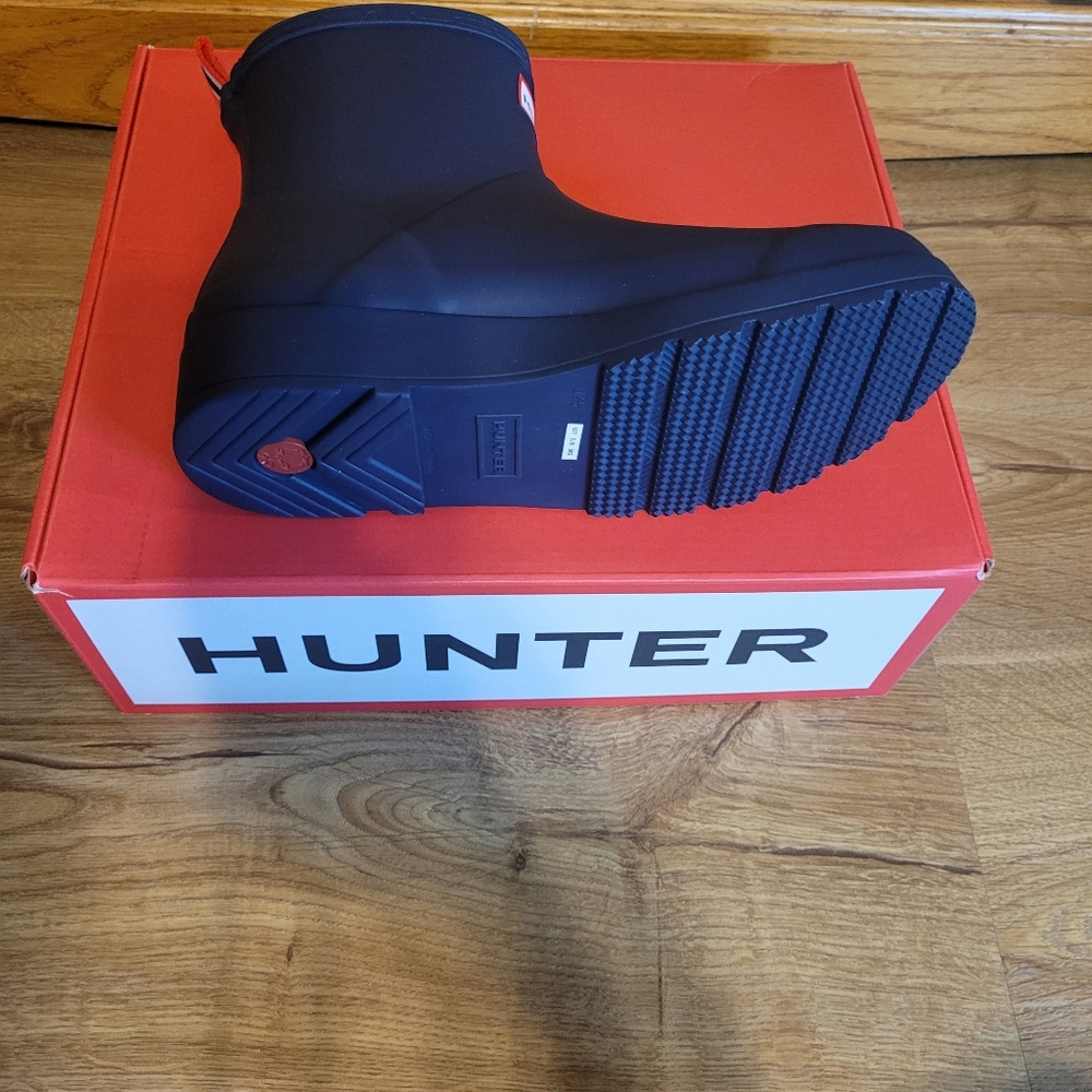 Hunter Blue Winter & Rain Boots - Picture 10 of 12